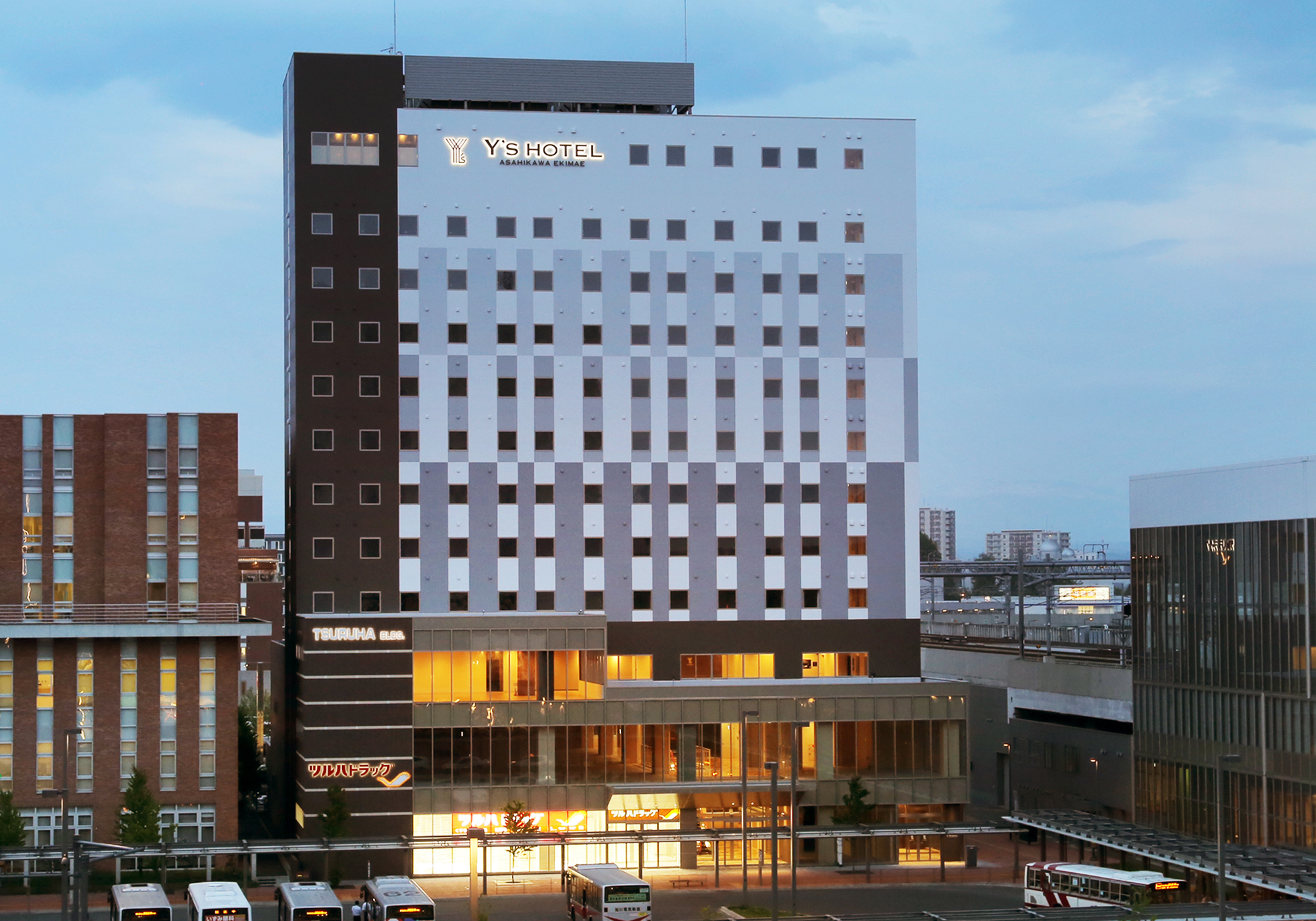 SD建設 施工実績　ツルハビルディング（Tsuruha Building）　旭川駅前　 外観写真